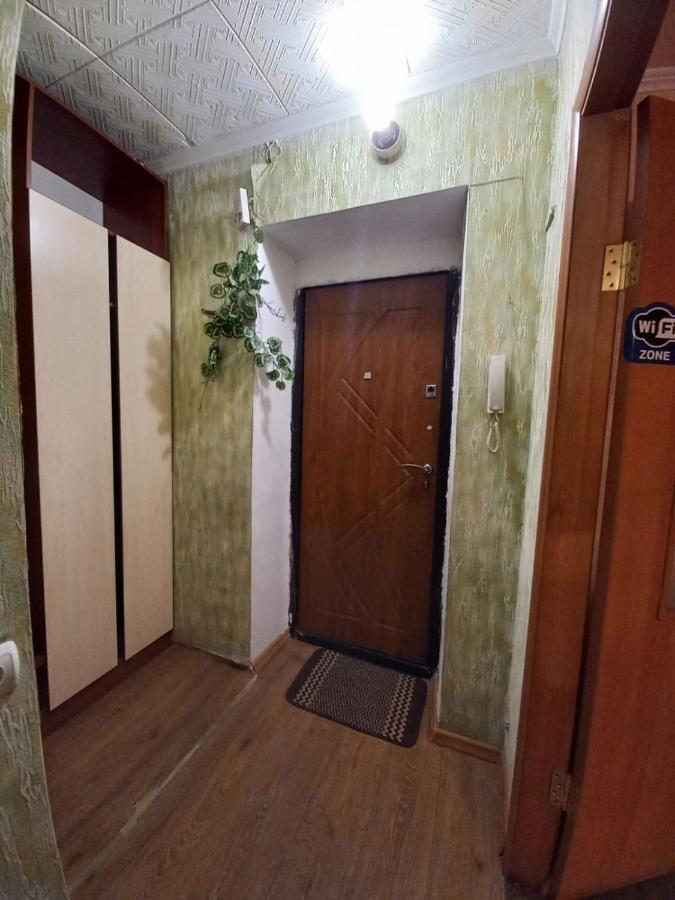 1 Комнатная Квартира Остановка Торговый Центр Cherkasy Ngoại thất bức ảnh