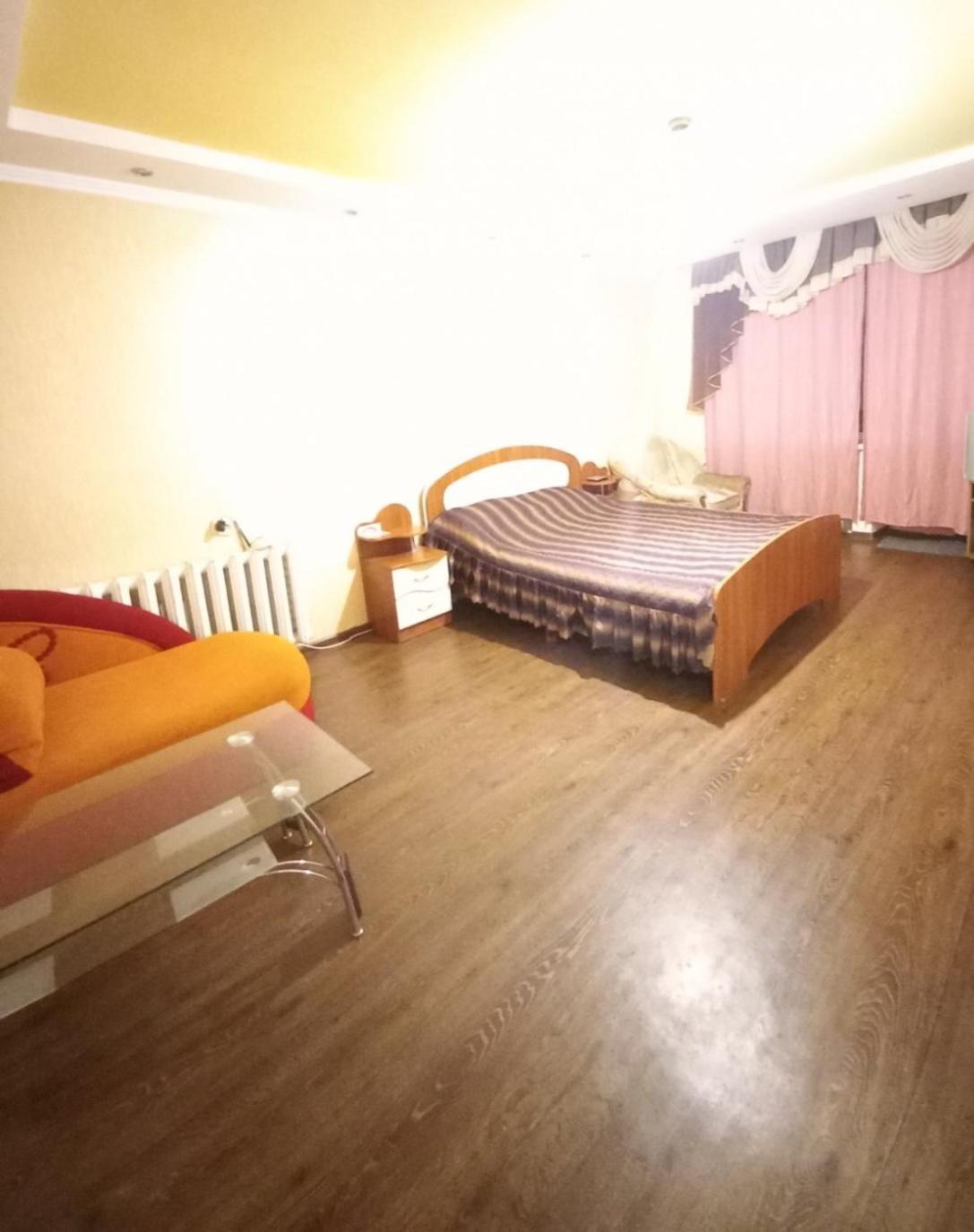1 Комнатная Квартира Остановка Торговый Центр Cherkasy Ngoại thất bức ảnh